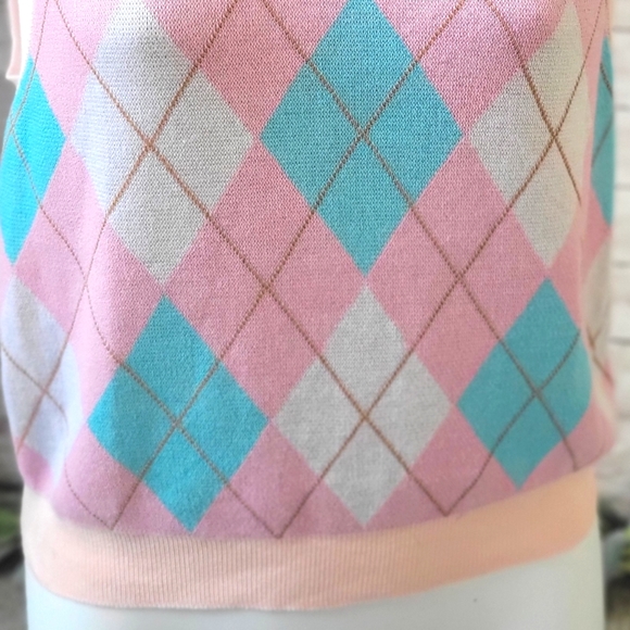Argyle sweater vest in pink, white & blue | light academia - Picture 6 of 6